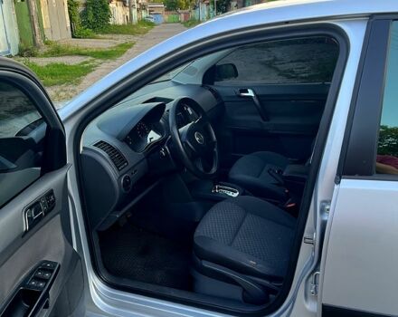 Сірий Фольксваген Поло, об'ємом двигуна 1.4 л та пробігом 95 тис. км за 4700 $, фото 4 на Automoto.ua