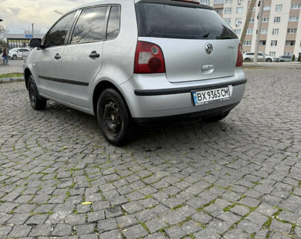 Серый Фольксваген Поло, объемом двигателя 1.2 л и пробегом 272 тыс. км за 3500 $, фото 4 на Automoto.ua