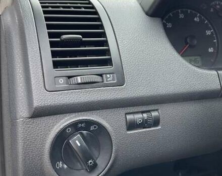 Серый Фольксваген Поло, объемом двигателя 1.39 л и пробегом 331 тыс. км за 3800 $, фото 11 на Automoto.ua