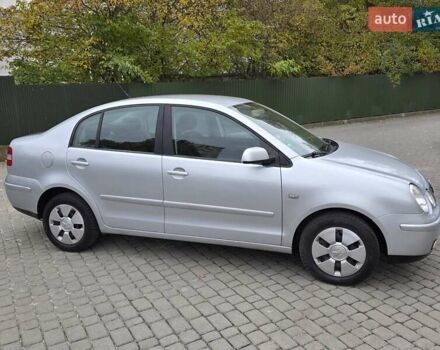 Серый Фольксваген Поло, объемом двигателя 1.4 л и пробегом 224 тыс. км за 4450 $, фото 3 на Automoto.ua