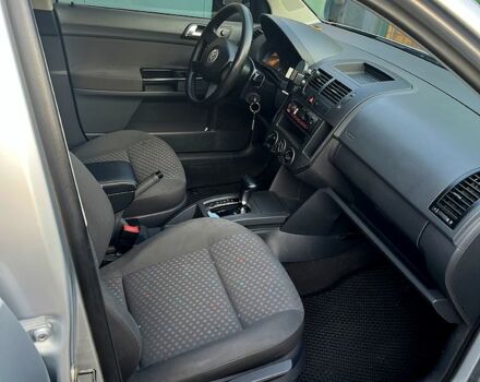 Сірий Фольксваген Поло, об'ємом двигуна 1.4 л та пробігом 95 тис. км за 4700 $, фото 2 на Automoto.ua