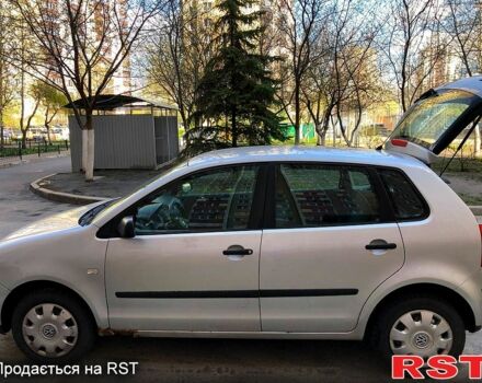 Сірий Фольксваген Поло, об'ємом двигуна 1.4 л та пробігом 130 тис. км за 3500 $, фото 4 на Automoto.ua