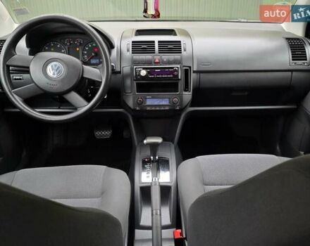 Серый Фольксваген Поло, объемом двигателя 1.4 л и пробегом 224 тыс. км за 4450 $, фото 26 на Automoto.ua
