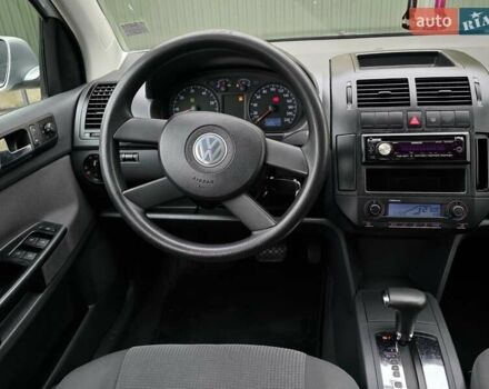 Серый Фольксваген Поло, объемом двигателя 1.4 л и пробегом 224 тыс. км за 4450 $, фото 27 на Automoto.ua