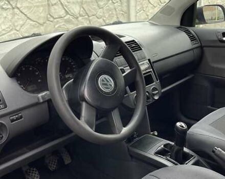 Серый Фольксваген Поло, объемом двигателя 1.39 л и пробегом 331 тыс. км за 3800 $, фото 13 на Automoto.ua