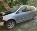 Серый Фольксваген Поло, объемом двигателя 1.4 л и пробегом 180 тыс. км за 2000 $, фото 1 на Automoto.ua