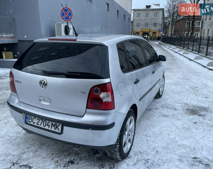 Серый Фольксваген Поло, объемом двигателя 1.39 л и пробегом 275 тыс. км за 3500 $, фото 4 на Automoto.ua