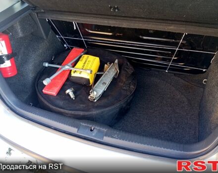 Сірий Фольксваген Поло, об'ємом двигуна 1.2 л та пробігом 240 тис. км за 3800 $, фото 6 на Automoto.ua