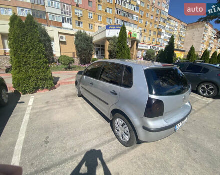 Сірий Фольксваген Поло, об'ємом двигуна 1.39 л та пробігом 444 тис. км за 3900 $, фото 2 на Automoto.ua