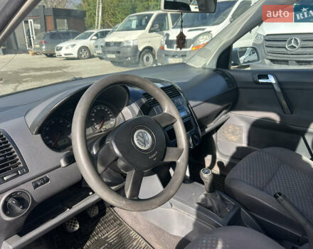 Сірий Фольксваген Поло, об'ємом двигуна 1.2 л та пробігом 214 тис. км за 3700 $, фото 5 на Automoto.ua