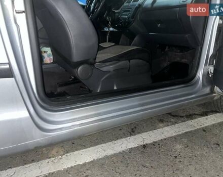 Серый Фольксваген Поло, объемом двигателя 1.42 л и пробегом 323 тыс. км за 4300 $, фото 7 на Automoto.ua