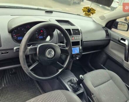 Серый Фольксваген Поло, объемом двигателя 1.39 л и пробегом 208 тыс. км за 3500 $, фото 17 на Automoto.ua