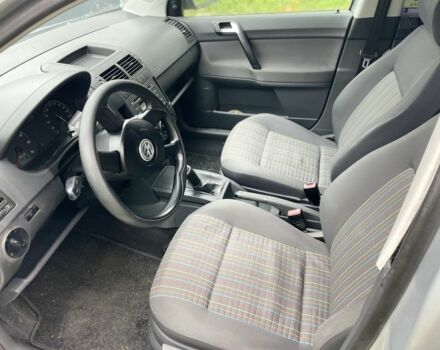 Серый Фольксваген Поло, объемом двигателя 1.2 л и пробегом 163 тыс. км за 3800 $, фото 3 на Automoto.ua