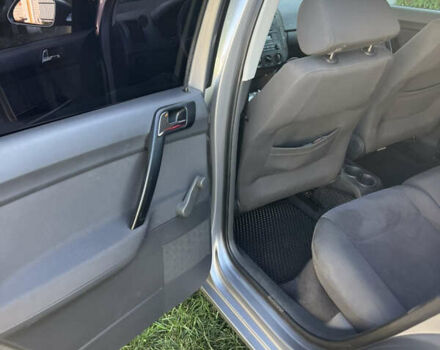 Серый Фольксваген Поло, объемом двигателя 1.2 л и пробегом 165 тыс. км за 4600 $, фото 7 на Automoto.ua