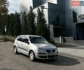 Серый Фольксваген Поло, объемом двигателя 1.39 л и пробегом 236 тыс. км за 4700 $, фото 1 на Automoto.ua