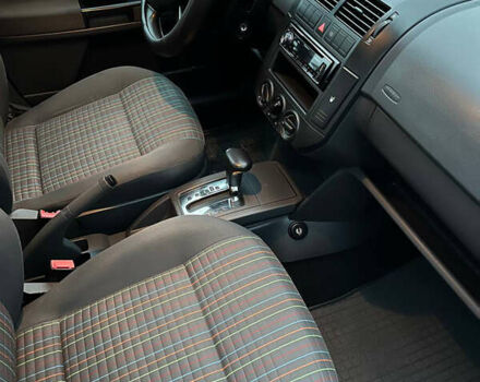 Сірий Фольксваген Поло, об'ємом двигуна 1.4 л та пробігом 113 тис. км за 5200 $, фото 56 на Automoto.ua