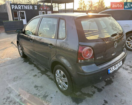 Серый Фольксваген Поло, объемом двигателя 1.4 л и пробегом 194 тыс. км за 6200 $, фото 5 на Automoto.ua