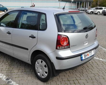 Сірий Фольксваген Поло, об'ємом двигуна 1.4 л та пробігом 195 тис. км за 5800 $, фото 4 на Automoto.ua