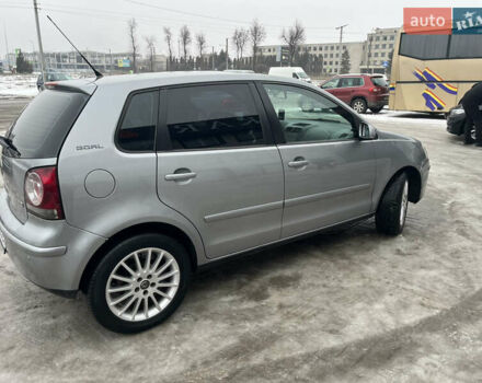 Серый Фольксваген Поло, объемом двигателя 1.42 л и пробегом 265 тыс. км за 5000 $, фото 2 на Automoto.ua