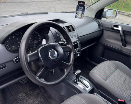 Серый Фольксваген Поло, объемом двигателя 1.4 л и пробегом 199 тыс. км за 4800 $, фото 8 на Automoto.ua