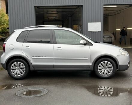 Сірий Фольксваген Поло, об'ємом двигуна 1.4 л та пробігом 180 тис. км за 6700 $, фото 6 на Automoto.ua