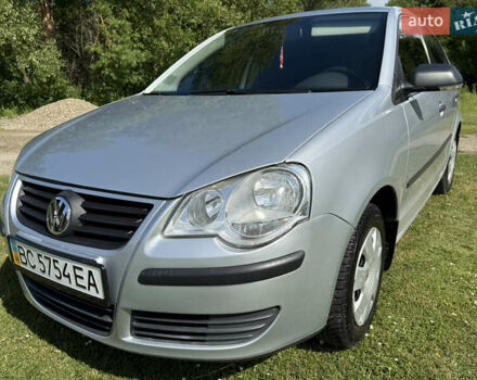 Серый Фольксваген Поло, объемом двигателя 1.39 л и пробегом 133 тыс. км за 4500 $, фото 1 на Automoto.ua