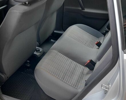 Сірий Фольксваген Поло, об'ємом двигуна 1.4 л та пробігом 195 тис. км за 5800 $, фото 10 на Automoto.ua