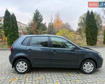 Серый Фольксваген Поло, объемом двигателя 1.4 л и пробегом 208 тыс. км за 4600 $, фото 8 на Automoto.ua