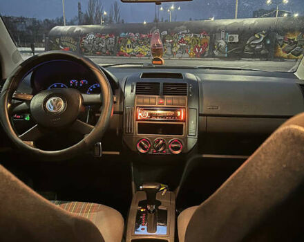 Сірий Фольксваген Поло, об'ємом двигуна 1.4 л та пробігом 113 тис. км за 5200 $, фото 53 на Automoto.ua