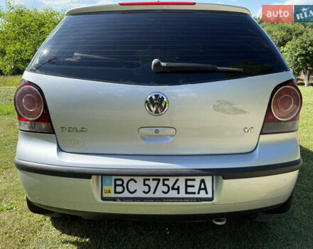 Серый Фольксваген Поло, объемом двигателя 1.39 л и пробегом 133 тыс. км за 4500 $, фото 3 на Automoto.ua