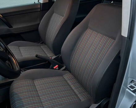 Сірий Фольксваген Поло, об'ємом двигуна 1.4 л та пробігом 113 тис. км за 5200 $, фото 31 на Automoto.ua