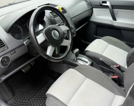 Сірий Фольксваген Поло, об'ємом двигуна 1.4 л та пробігом 180 тис. км за 6700 $, фото 17 на Automoto.ua