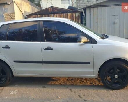 Серый Фольксваген Поло, объемом двигателя 1.4 л и пробегом 333 тыс. км за 3000 $, фото 5 на Automoto.ua