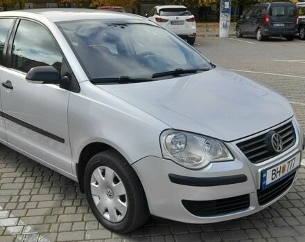 Сірий Фольксваген Поло, об'ємом двигуна 1.4 л та пробігом 195 тис. км за 5800 $, фото 2 на Automoto.ua