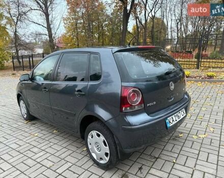 Серый Фольксваген Поло, объемом двигателя 1.4 л и пробегом 208 тыс. км за 4600 $, фото 5 на Automoto.ua