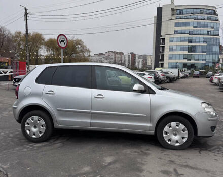 Серый Фольксваген Поло, объемом двигателя 1.4 л и пробегом 199 тыс. км за 4800 $, фото 4 на Automoto.ua