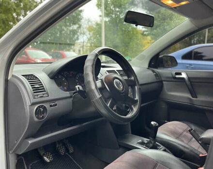 Серый Фольксваген Поло, объемом двигателя 1.2 л и пробегом 234 тыс. км за 4900 $, фото 16 на Automoto.ua