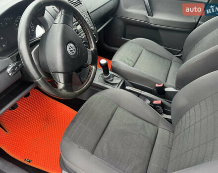 Серый Фольксваген Поло, объемом двигателя 1.42 л и пробегом 265 тыс. км за 5000 $, фото 9 на Automoto.ua