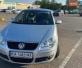 Серый Фольксваген Поло, объемом двигателя 1.39 л и пробегом 249 тыс. км за 4303 $, фото 1 на Automoto.ua