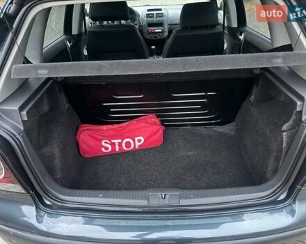 Серый Фольксваген Поло, объемом двигателя 1.4 л и пробегом 208 тыс. км за 4600 $, фото 17 на Automoto.ua