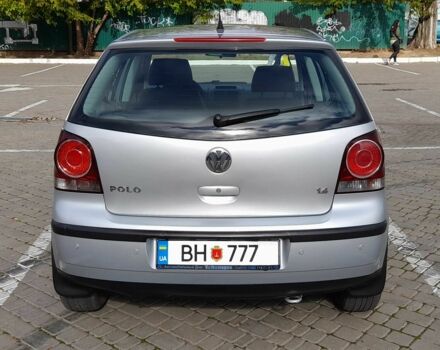 Сірий Фольксваген Поло, об'ємом двигуна 1.4 л та пробігом 195 тис. км за 5800 $, фото 5 на Automoto.ua