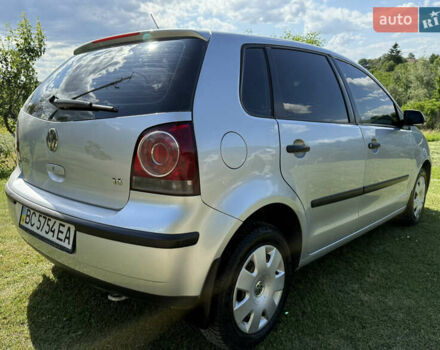 Серый Фольксваген Поло, объемом двигателя 1.39 л и пробегом 133 тыс. км за 4500 $, фото 4 на Automoto.ua