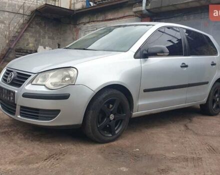 Серый Фольксваген Поло, объемом двигателя 1.4 л и пробегом 333 тыс. км за 3000 $, фото 6 на Automoto.ua