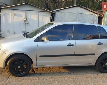 Серый Фольксваген Поло, объемом двигателя 1.4 л и пробегом 333 тыс. км за 3000 $, фото 9 на Automoto.ua
