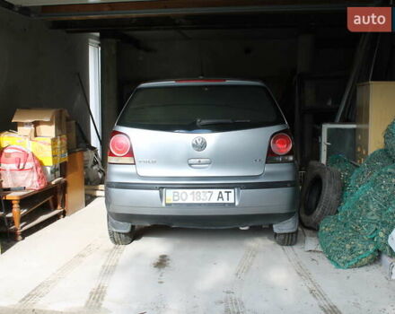 Серый Фольксваген Поло, объемом двигателя 1.4 л и пробегом 263 тыс. км за 4500 $, фото 12 на Automoto.ua