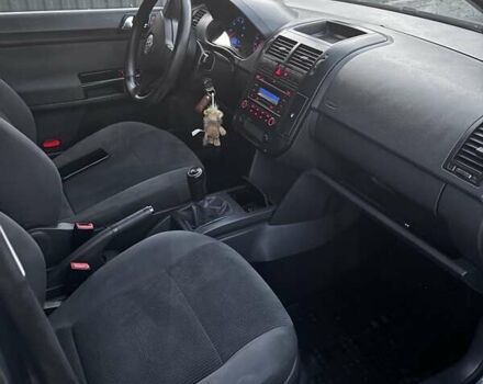 Сірий Фольксваген Поло, об'ємом двигуна 1.6 л та пробігом 220 тис. км за 4500 $, фото 4 на Automoto.ua