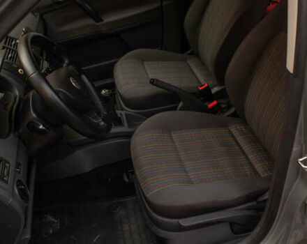 Сірий Фольксваген Поло, об'ємом двигуна 1.4 л та пробігом 183 тис. км за 5200 $, фото 6 на Automoto.ua