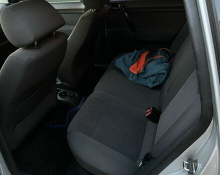 Серый Фольксваген Поло, объемом двигателя 1.4 л и пробегом 197 тыс. км за 3590 $, фото 7 на Automoto.ua