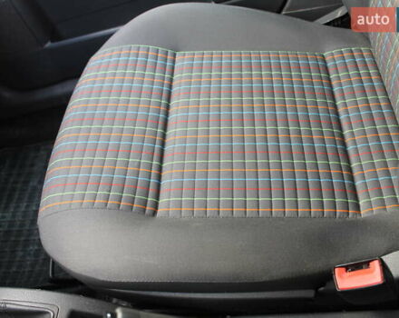 Серый Фольксваген Поло, объемом двигателя 1.4 л и пробегом 263 тыс. км за 4500 $, фото 20 на Automoto.ua