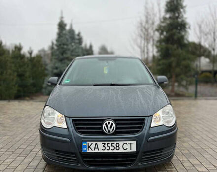 Серый Фольксваген Поло, объемом двигателя 1.57 л и пробегом 265 тыс. км за 4400 $, фото 2 на Automoto.ua